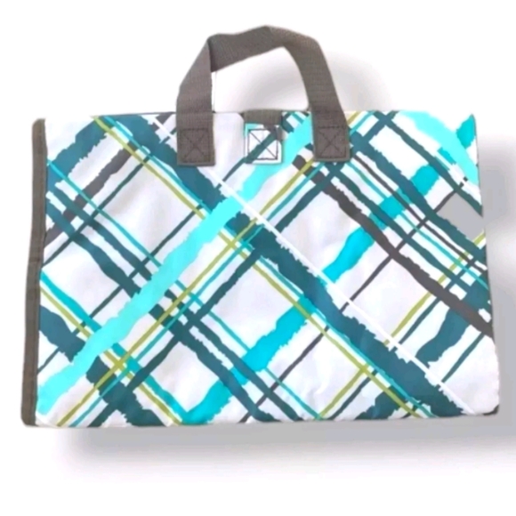 hirty-One Uptown Jewelry Carrier Folding Organizer Bag Sea Plaid NWOT - Picture 2 of 4